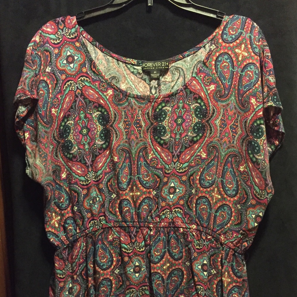 Forever 21 plus size 2x paisley top.